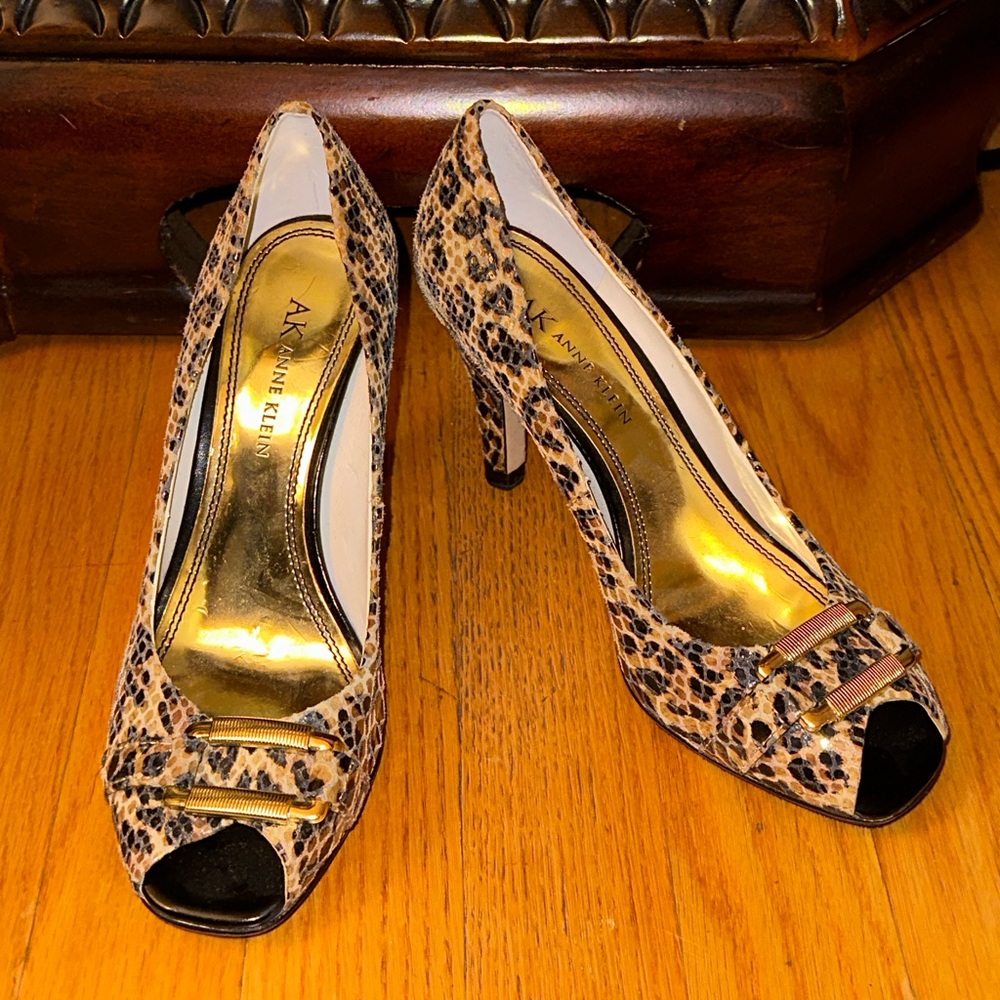 AK Anne Klein AKVEESA Women's Heels Brown Animal Print Shoes Size 6